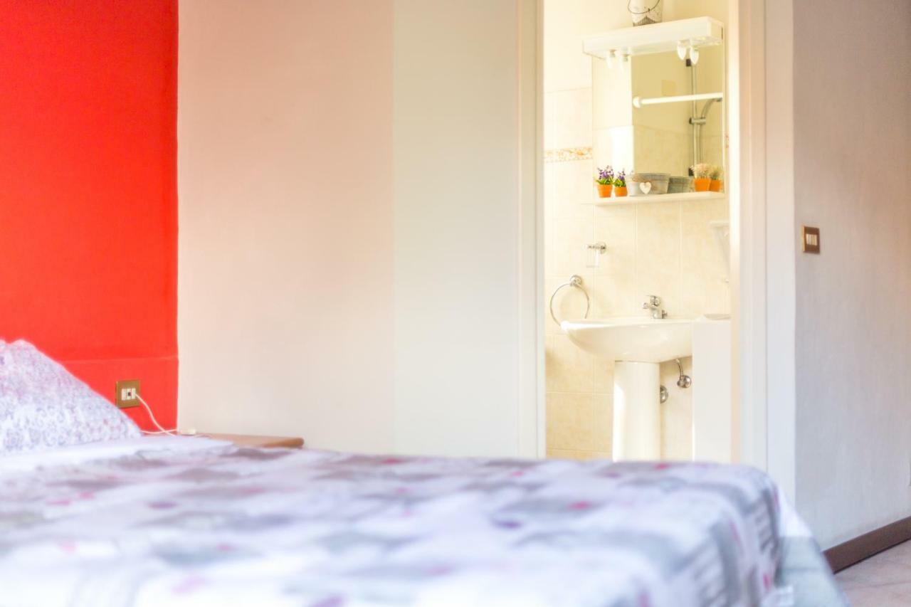 Appartamento il Cortiletto Stresa Esterno foto